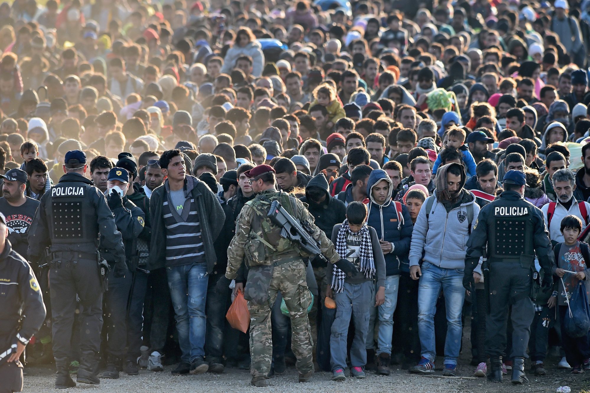 Migrants dans un centre de réfugiés en Europe